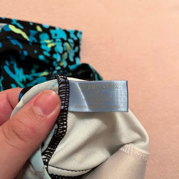 St. JOHN’S BAY Tankini Top—size 18 - Picture 2 of 5